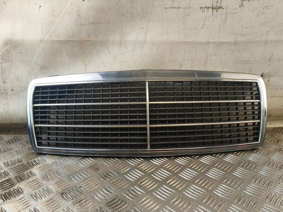 Grill Atrapa Mercedes W202 C180