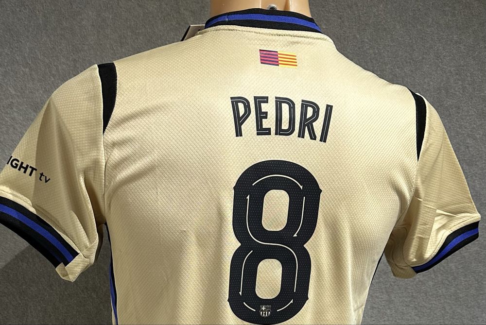 Koszulka Barcelona Pedri #8 Roz. 28, away 11-13 lat, 150-160 cm+gratis
