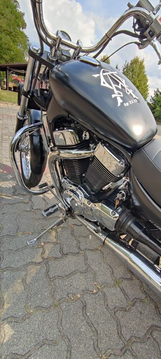 Suzuki Intruder 1400, rok 2000
