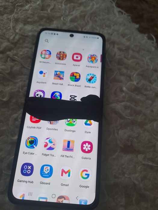 Samsung galaxy Z 3 flip