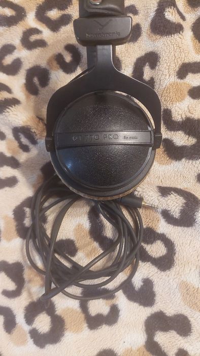 Słuchawki studyjne Bayerdynamic DT770 PRO 80Ohm