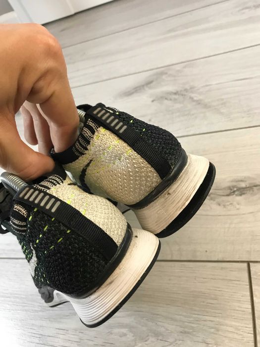 Buty Nike Flyknit Racer rozm. 40