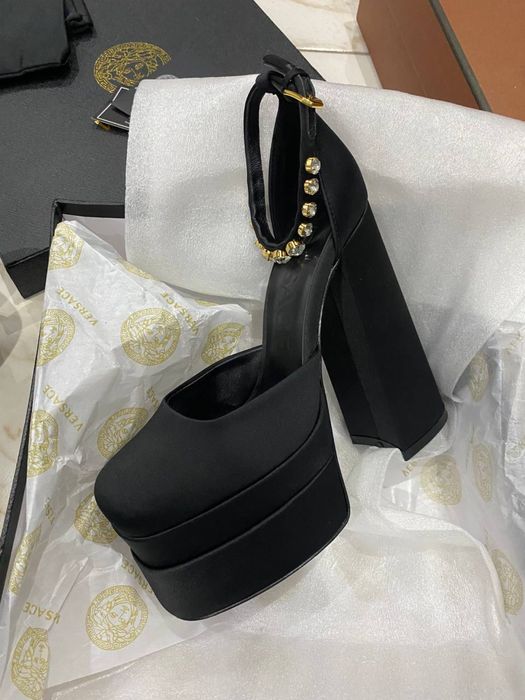 Туфли versace черные 38р.