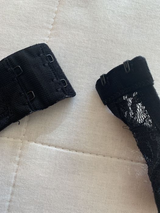 Dois cintos de ligas novos