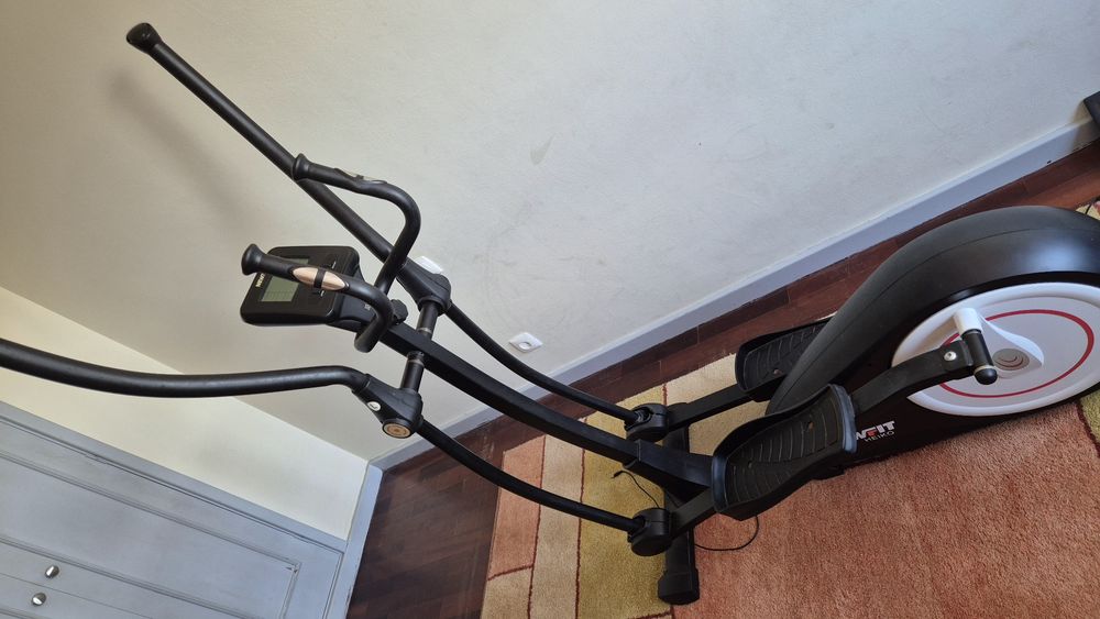 Bicicleta elíptica NewFit
