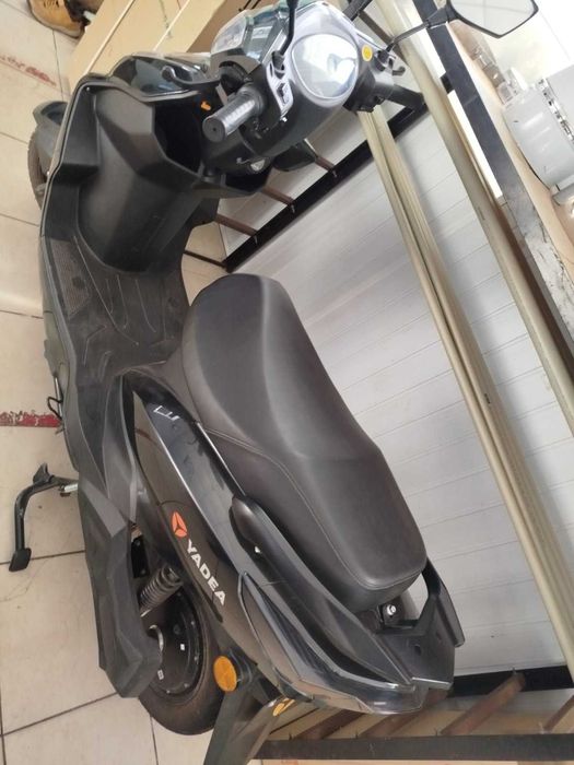 Електроскутер Yadea,  пробіг 300км