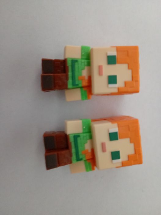 Алекс Майнкрафт киндер