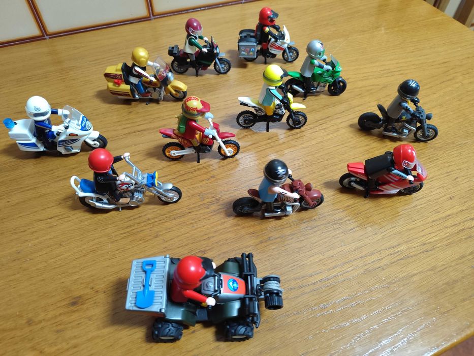 Vendo Playmobil's diversos.