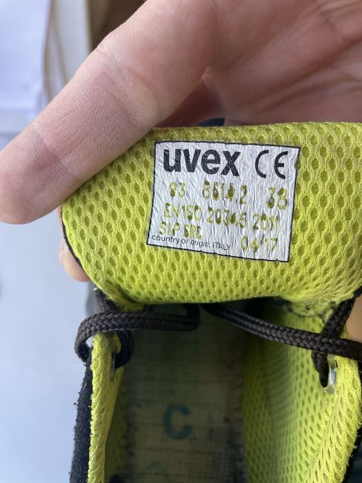 Робоче захисне взуття Uvex спецвзуття made in Italy розмір 38