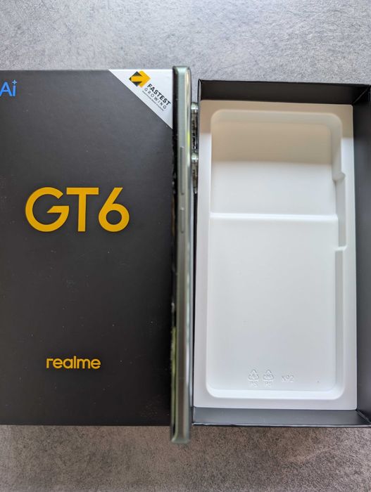 Smartfon Realme GT6 8/256GB 5G Razor Green