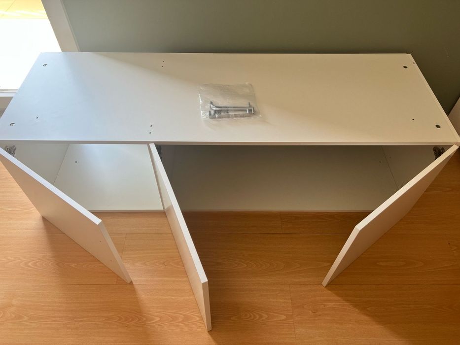 Folheado decorativo. L145 x A41 x P50 cm