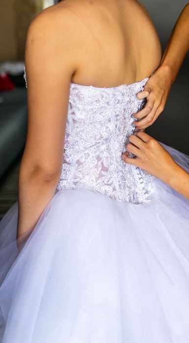 Piękna sukienka ślubna