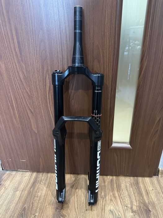 charger 2.1 180mm 27,5 rockshox domain
