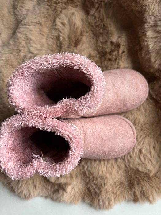 Дитячі угги рожеві 27 розмір 17см устілка