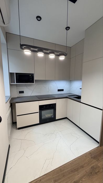Продам 2к квартиру на Александра поля ( Кирова )