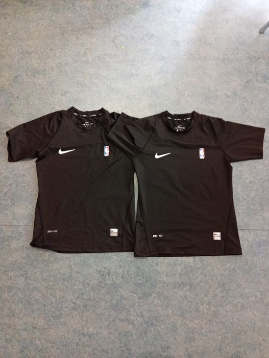Koszulki Nike pro