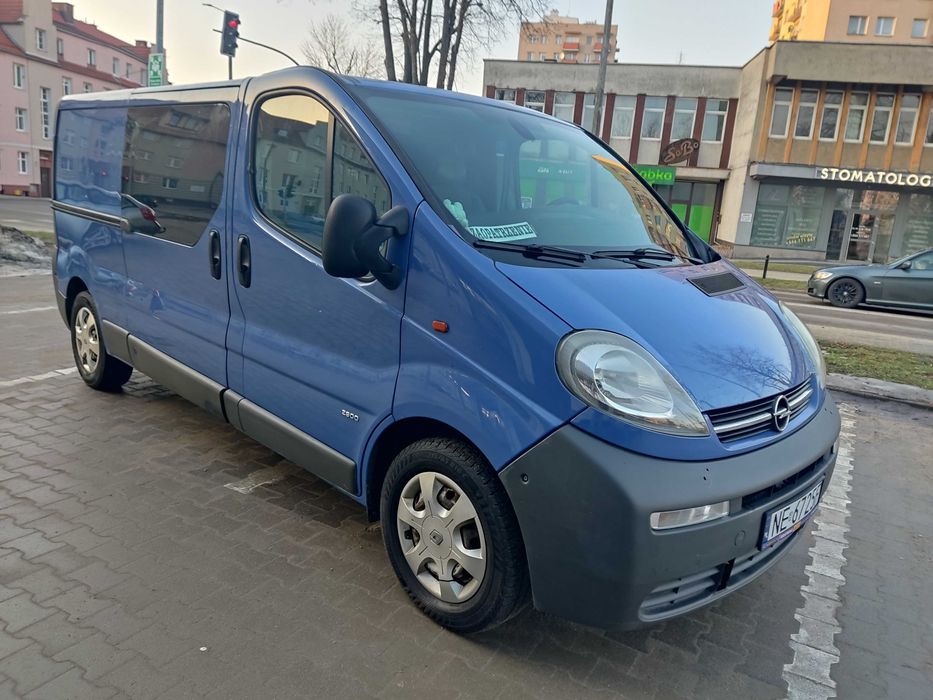 ważne opłaty doinwestowany bez korozji VIVARO r2005,poj 1.9d, z hakiem