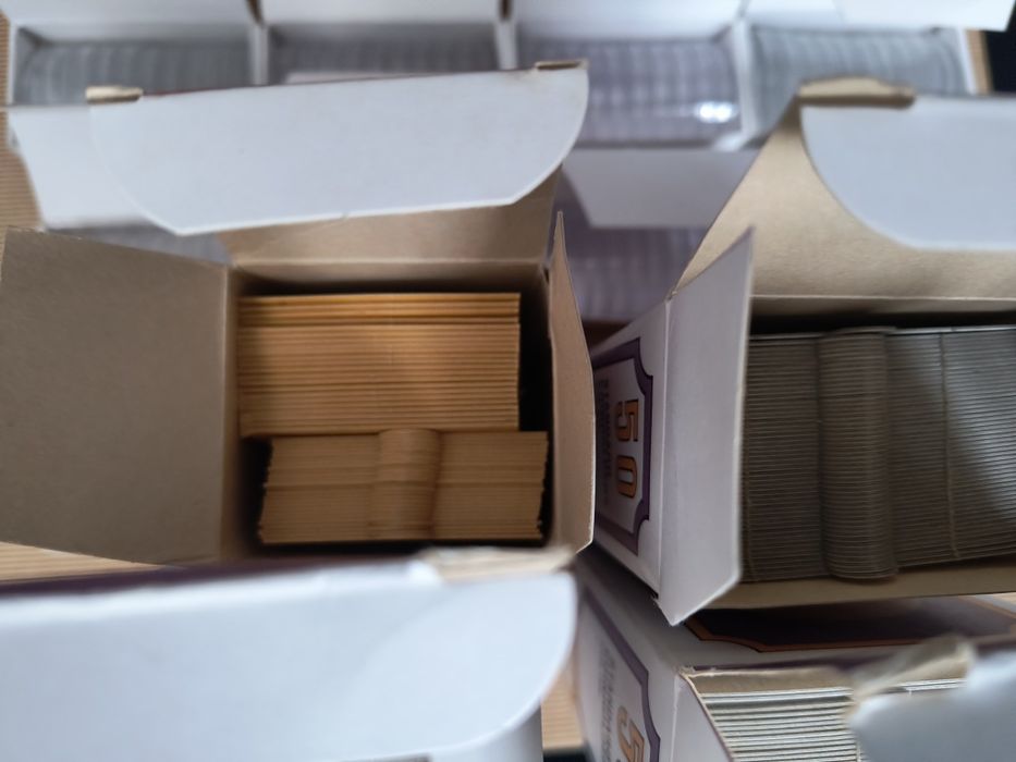 Kapsle na monety 32mm, 29mm, 27mm zestaw plus holdery kartoniki