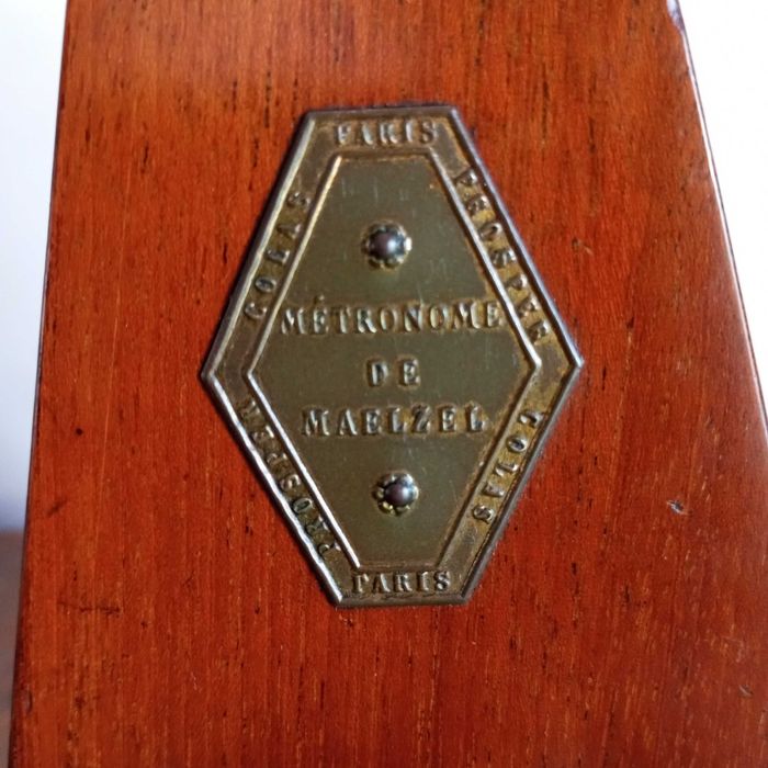 Metrônomo de Maelzel antigo (1846 a 1865)