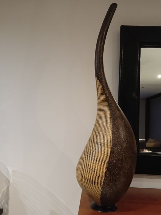 Jarao designer feito em bambu e cortiça