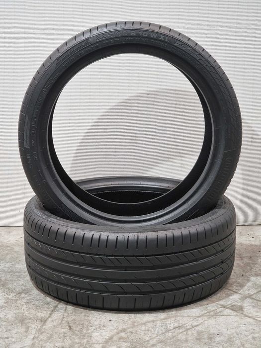 2 Pneus 225/40R18 CONTINENTAL (RFT) Semi Novos
