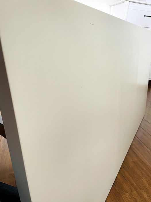 Mesa sala preta e branca IKEA