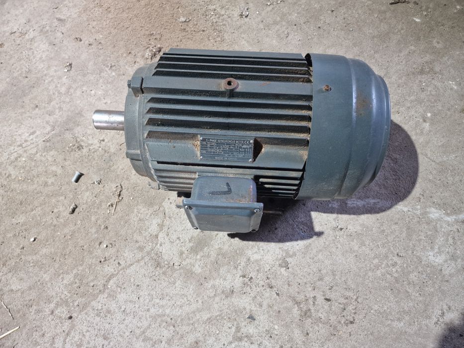 Silnik elektryczny 7.5 kW 1440 obr./min. Rok produkcji -  2022/04