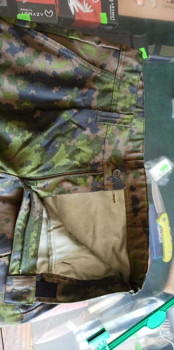 Spodnie Wojskowe Armia Finlandia M05 camo r. 848 (M~L) pas 88-94 jak nowe