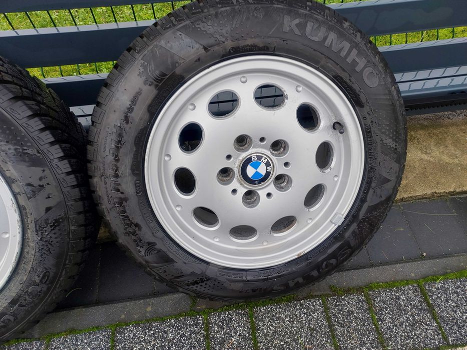 Opony zimowe 205 60 R15 Koła Felgi BMW styling 36  15