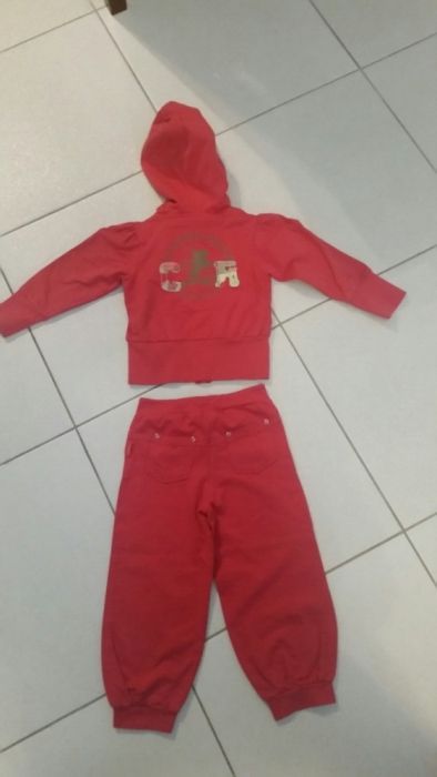 dres coccodrillo roz 104-110 śliczny