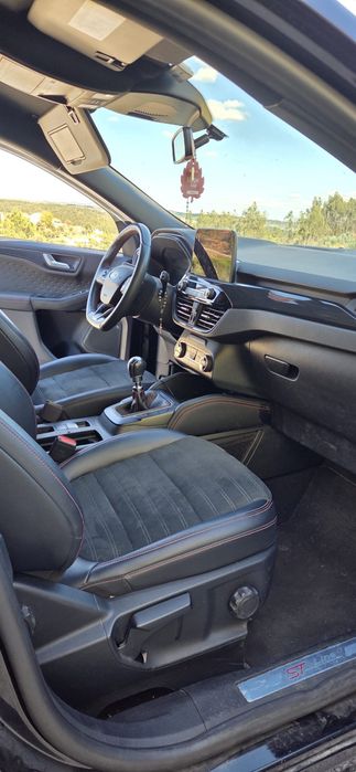 Vendo Ford Kuga 1.5 EcoBoost ST-Line X de 2021 como novo!