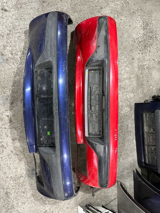 Бампер задний OPEL TIGRA 90389090