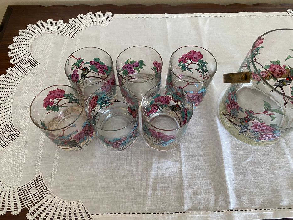 Conjunto de copos, frappé e biscoiteiro pintados à mão