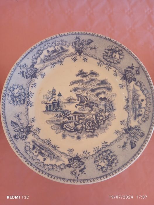 Serviço de mesa faianca