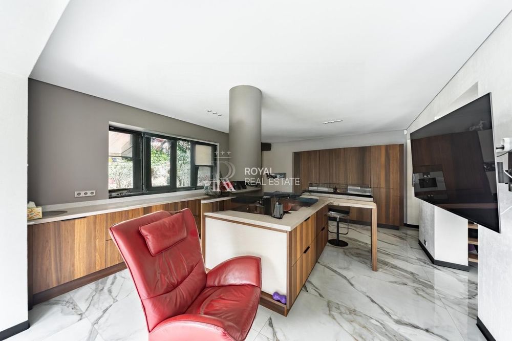 Продаж Будинок Підгірці 3к 368м2 Газ Гараж Озеро Пляж Обухівський