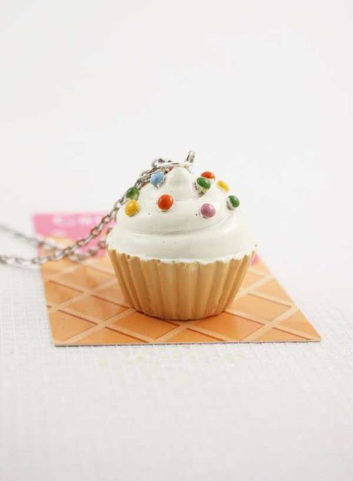 Candy Cult wisiorek CUPCAKE słodki babeczka CC17