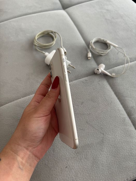 iPhone 11 64gb iPhone