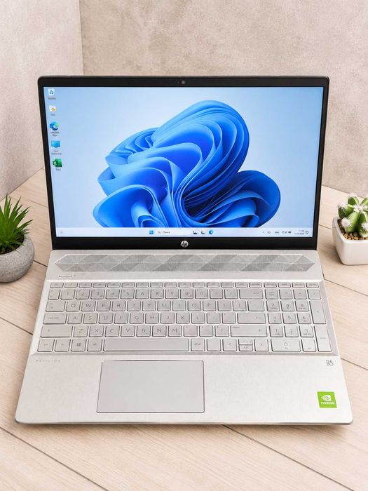 HP Pavilion 15-cs3xxx  intel i5-1035G4  8ram ddr4 ssd 256gb Nvidia Geforce M130 2gb  Гарантія !