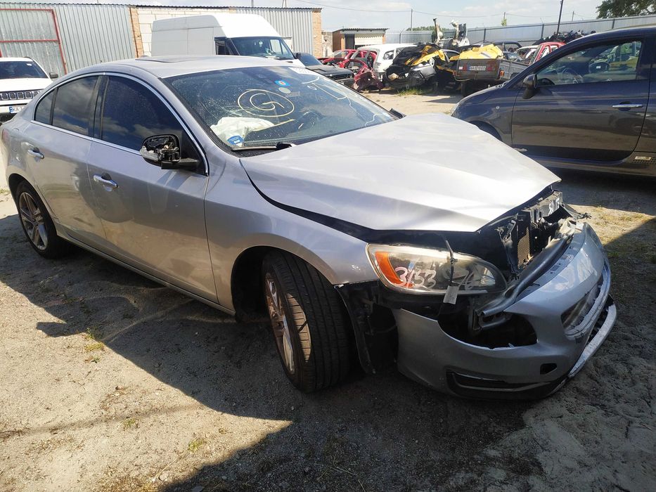 Volvo S60 USA розбірка, запчастини, авторозбірка,