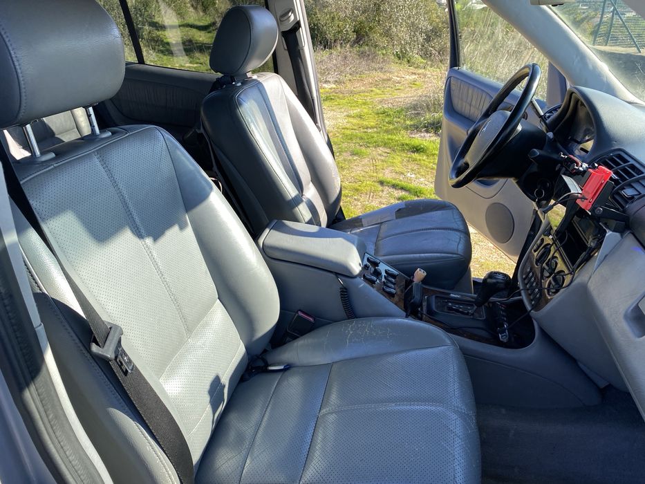 Mercedes ML 270 CDi. 7 lugares automático