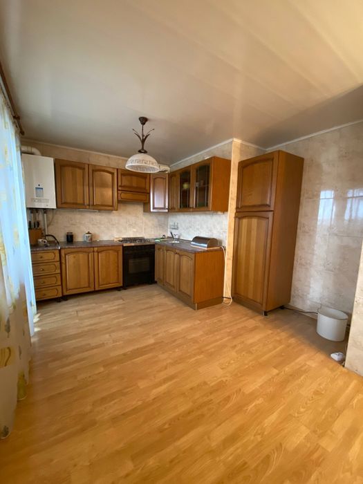Продаж квартири 160 м2  ЦЕНТР Автономне опалення!