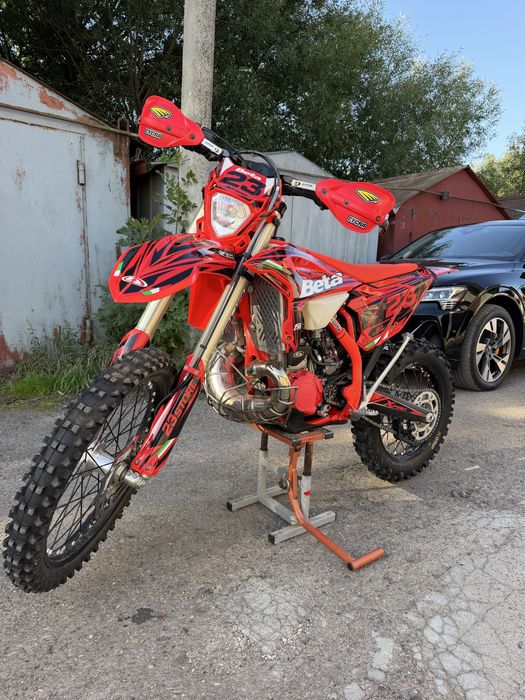 Beta RR X-Pro 300 2-T • 15 мотогодин • ідеальний стан