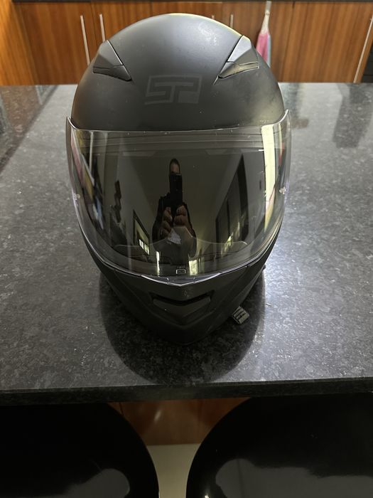 Capacete modular com intercumonicador
