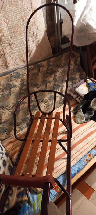 Продам санки новые