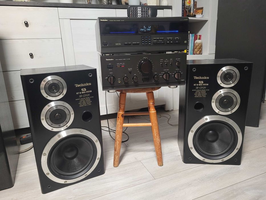 Zmieniarkę Technics SL-MC7 + Pilot CD TEXT