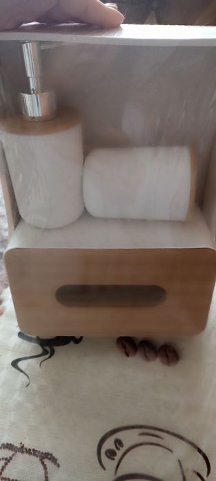 Набір аксесуарів для ванної кімнати пластик+бамбук 3 предмети