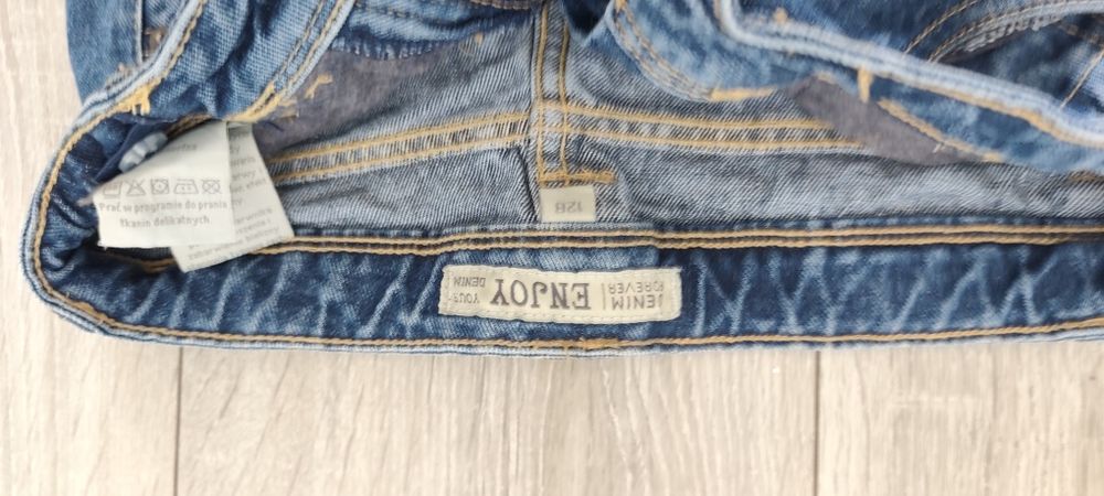 Szorty chłopięce jeansowe krótkie spodenki 128