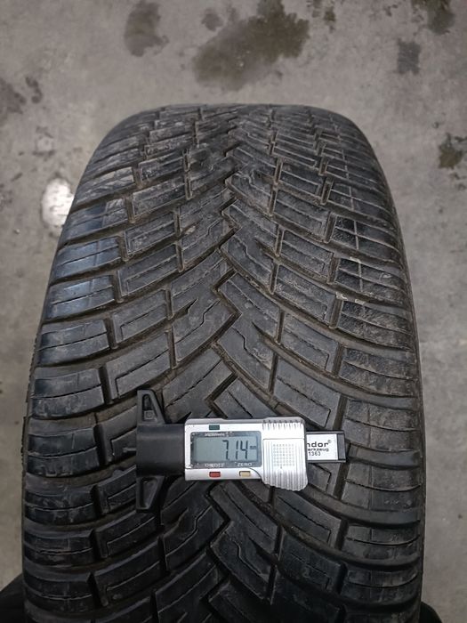 Opona całoroczna Pirelli All Season Scorpion RUN FLAT 245/50R18 100Y