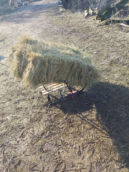 Сіно лугове в тюках