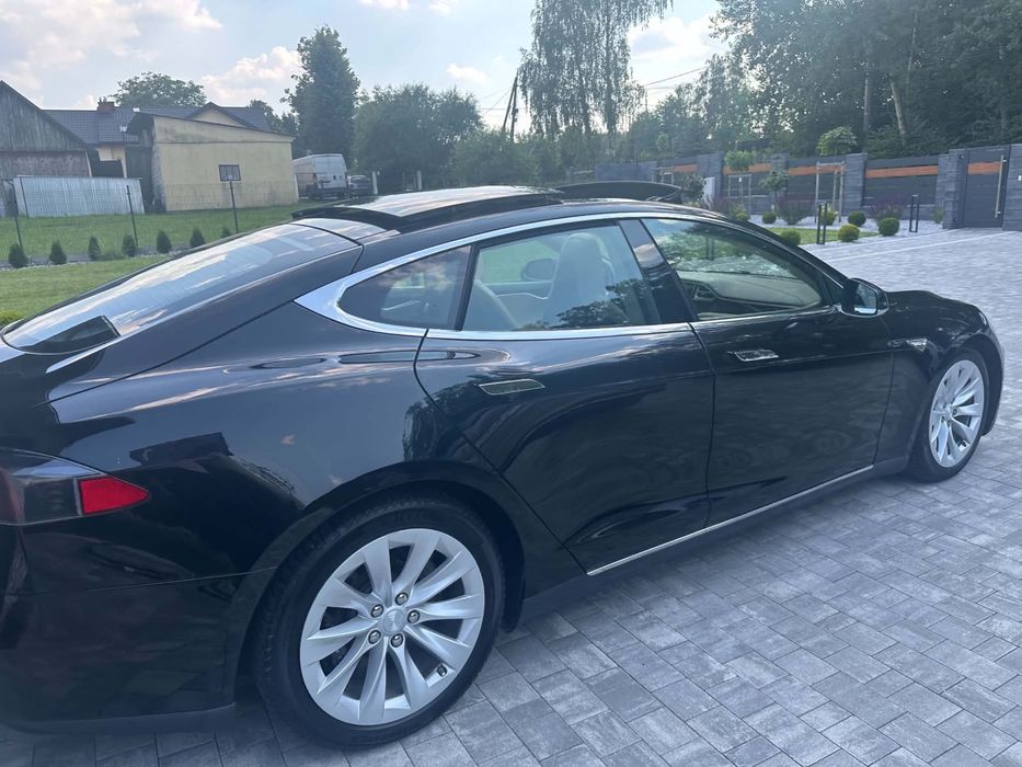 Tesla S BOLT UBER ładowanie darmowe bez limitu  WYNAJEM
